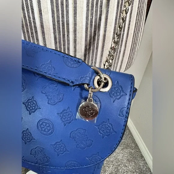 GUESS NWOT Blue Peony Debossed Logo Crossbody Shoulder Bag - Picture 7 of 14